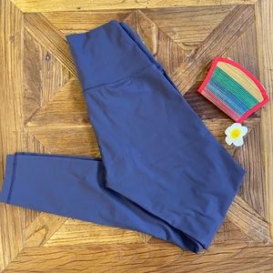 Everlane Perform ReNew Legging Ankle Length Ink Grey XS